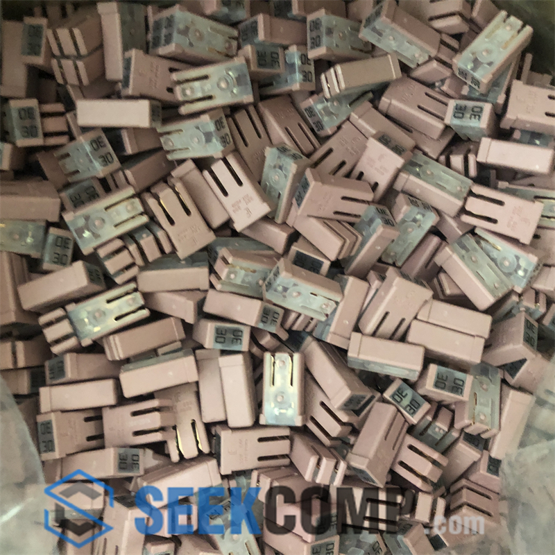 LITTELFUSE 0695030.PXPS-CN real product photo 2 — in stock at seekcomp